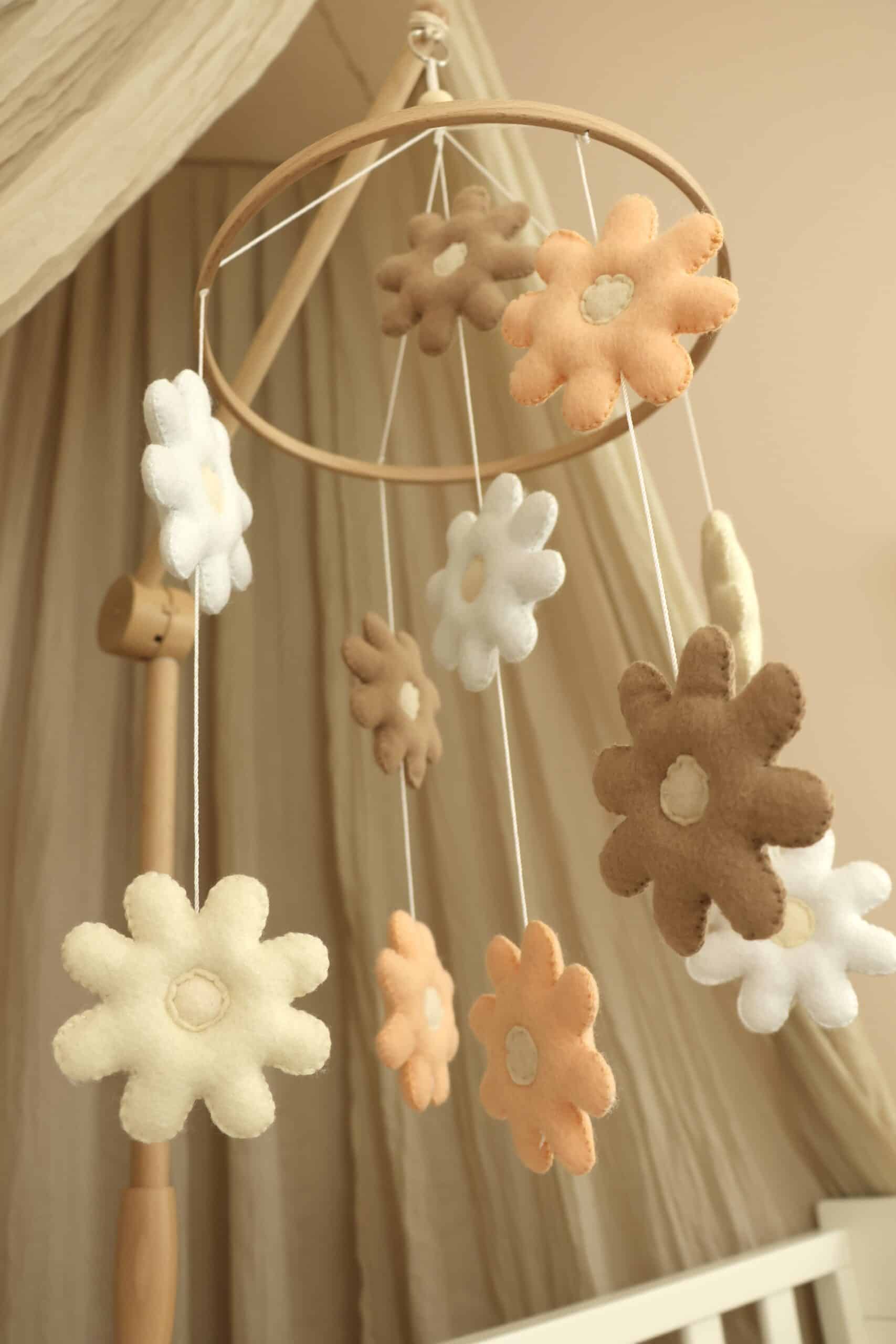 Handmade Flowers baby mobile Little Loua