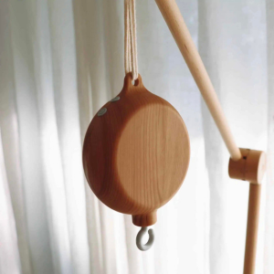 Battery music box for wooden mobile